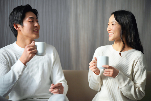 肩幅が広くない男はモテないの?